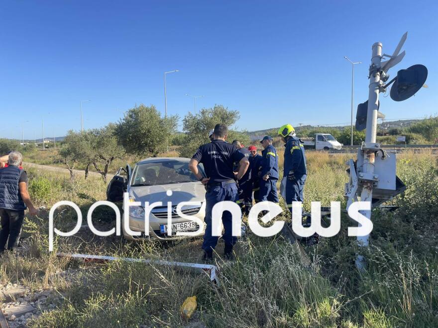 Πύργος: Πήγε να περάσει τις σιδηροδρομικές γραμμές και το τρένο παρέσυρε το αυτοκίνητό του