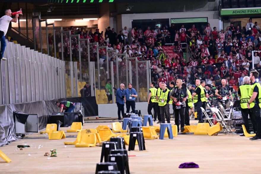 Τελικός Conference League: Βανδαλισμοί από Ιταλούς μετά το τέλος του αγώνα με τον Ολυμπιακό
