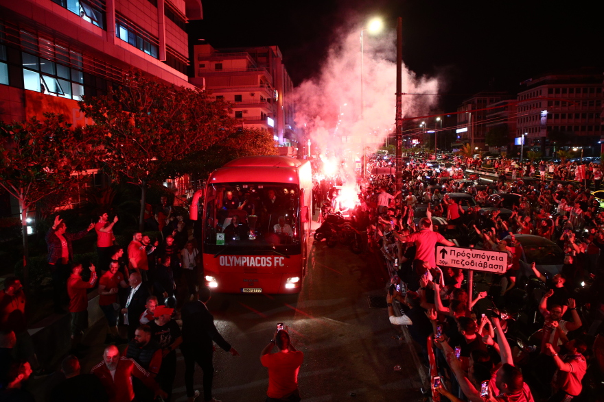 Ολυμπιακός: Δείτε τι έγινε στον Πειραιά τη στιγμή που έκανε το 1-0 με τη Φιορεντίνα