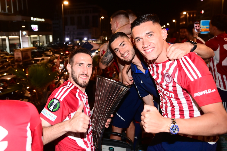 Ολυμπιακός: Δείτε τι έγινε στον Πειραιά τη στιγμή που έκανε το 1-0 με τη Φιορεντίνα