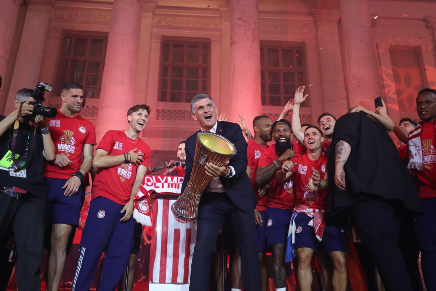 Ολυμπιακός: Δείτε τι έγινε στον Πειραιά τη στιγμή που έκανε το 1-0 με τη Φιορεντίνα