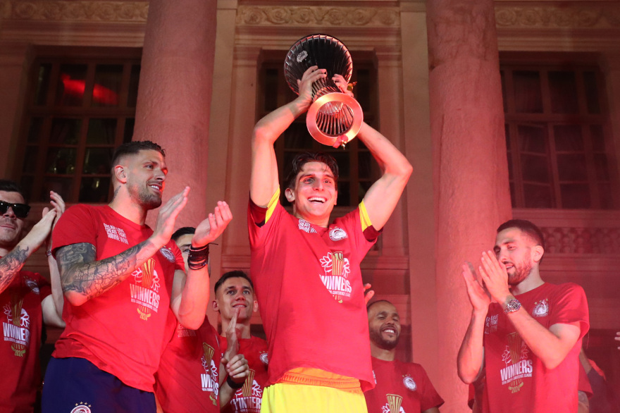 Ολυμπιακός: Δείτε τι έγινε στον Πειραιά τη στιγμή που έκανε το 1-0 με τη Φιορεντίνα