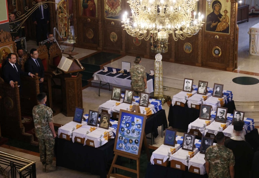 Κύπρος: Τα οστά 15 Ελλαδιτών ηρώων παραδόθηκαν στους συγγενείς τους - Διαβάστε τα ονόματά τους
