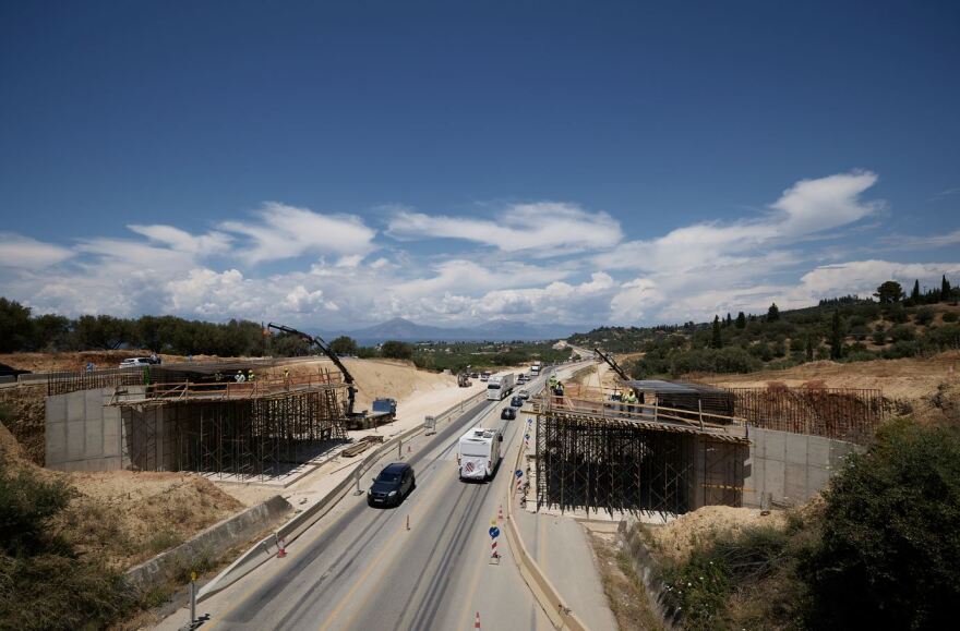 Μητσοτάκης: Επίσκεψη σε εργοτάξιο του Οδικού Άξονα Πατρών-Πύργου - «Εντυπωσιακή η πρόοδος»