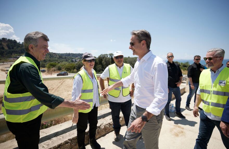 Μητσοτάκης: Επίσκεψη σε εργοτάξιο του Οδικού Άξονα Πατρών-Πύργου - «Εντυπωσιακή η πρόοδος»