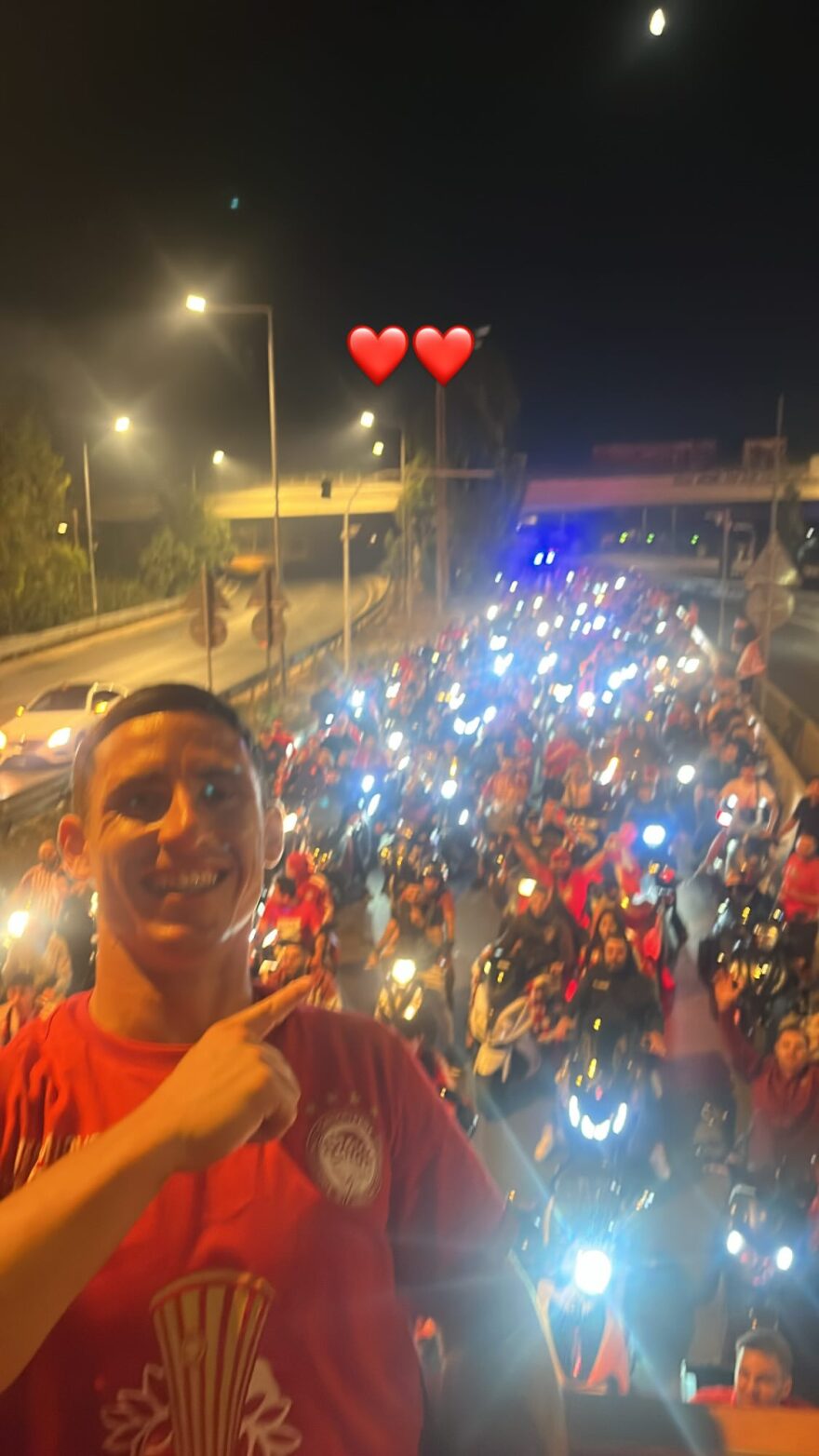 Ντάνιελ Ποντένσε σε Γιάννη Αντετοκούνμπο: «Έλα ρε πού είσαι; Έλα να γιορτάσουμε»