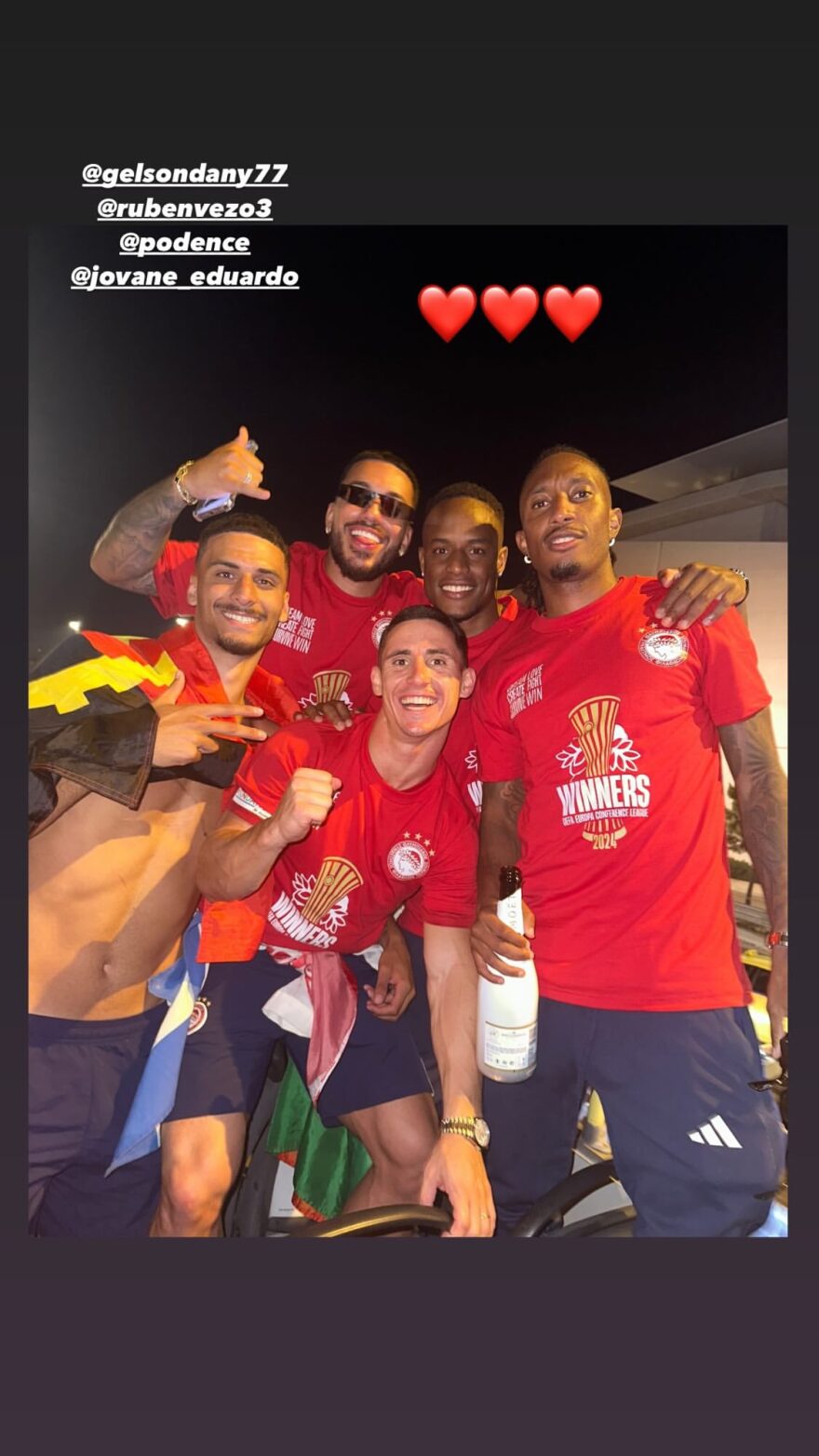 Ντάνιελ Ποντένσε σε Γιάννη Αντετοκούνμπο: «Έλα ρε πού είσαι; Έλα να γιορτάσουμε»