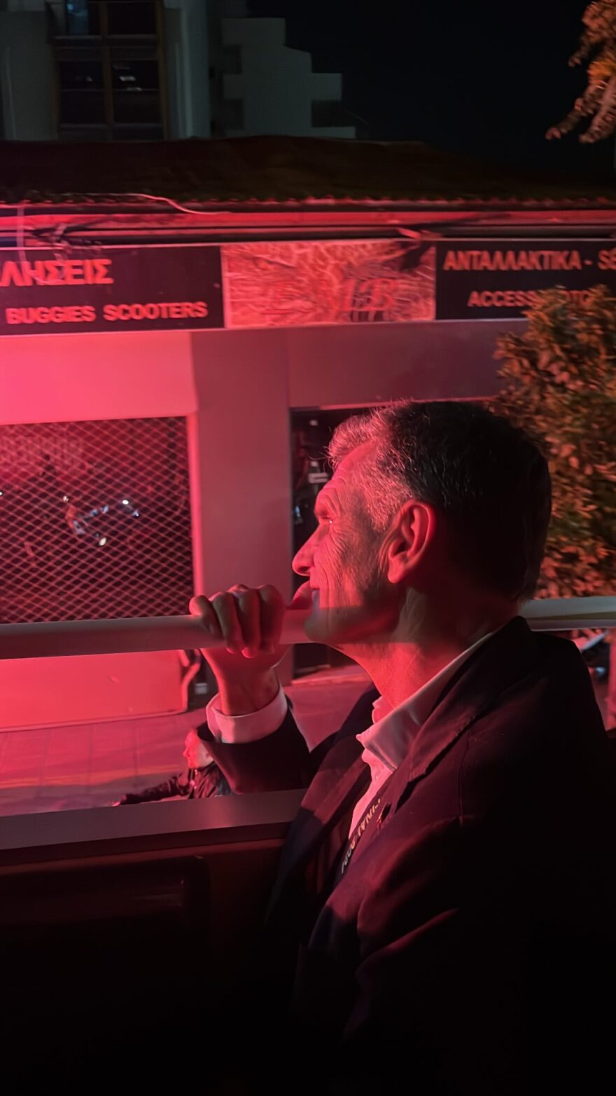 Ντάνιελ Ποντένσε σε Γιάννη Αντετοκούνμπο: «Έλα ρε πού είσαι; Έλα να γιορτάσουμε»