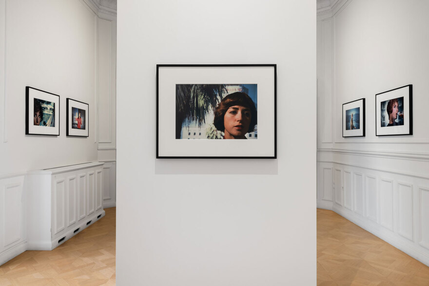 «Cindy Sherman at Cycladic: Πρώιμα έργα»