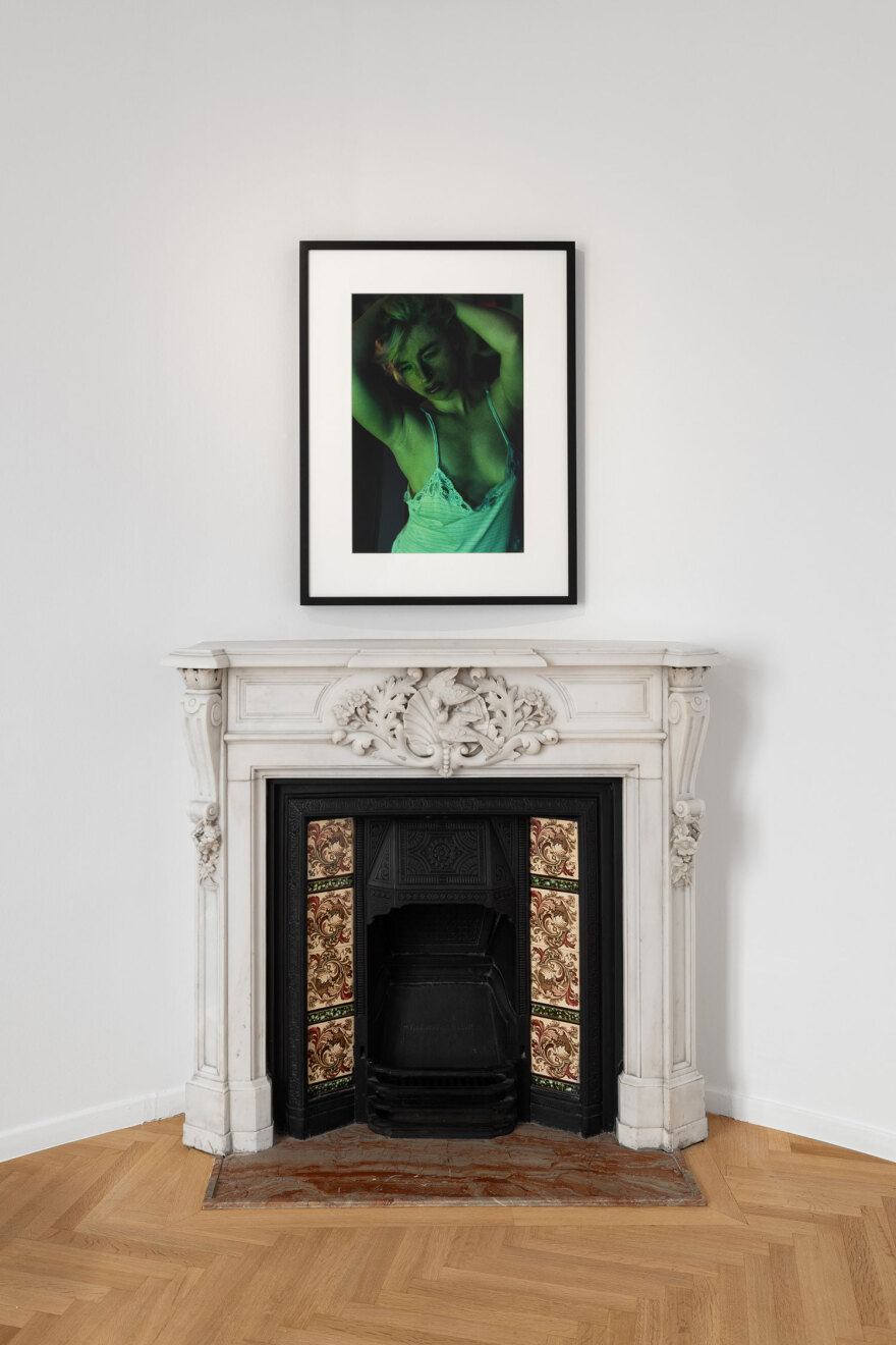 «Cindy Sherman at Cycladic: Πρώιμα έργα»
