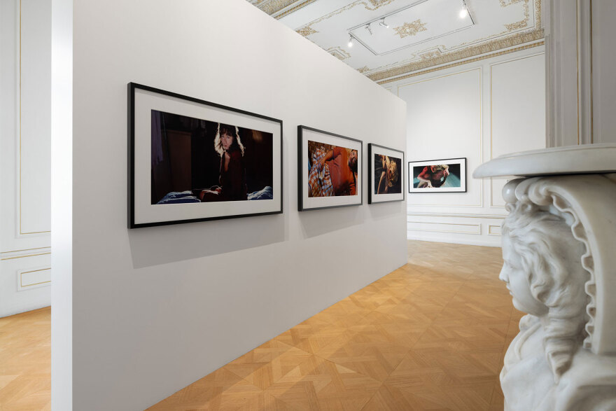 «Cindy Sherman at Cycladic: Πρώιμα έργα»