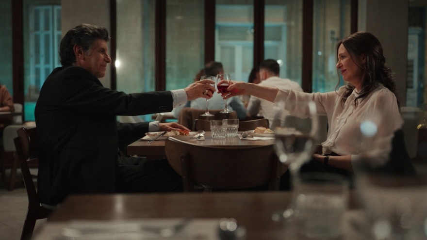 Πώς η υπόθεση της Famagusta αναπτύσσεται με τη μουσική που την πλαισιώνει