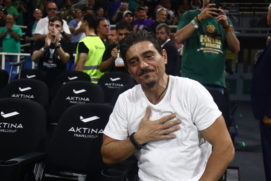 Παναθηναϊκός: Στην οροφή του ΟΑΚΑ το λάβαρο με το 7ο αστέρι 