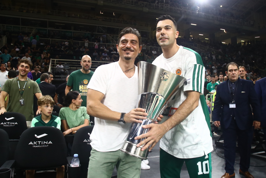 Παναθηναϊκός: Στην οροφή του ΟΑΚΑ το λάβαρο με το 7ο αστέρι 