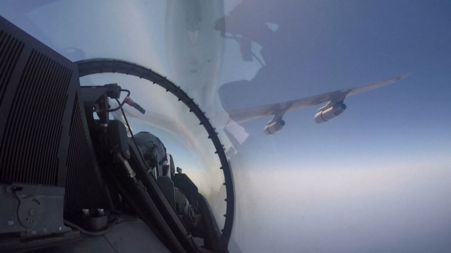 Συνεκπαίδευση μαχητικών της Πολεμικής Αεροπορίας με αεροσκάφη της Ισραηλινής Πολεμικής Αεροπορίας - Φωτογραφίες