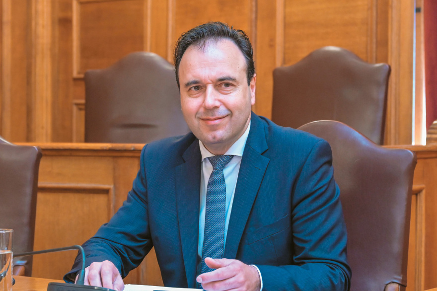 Gov.gr wallet: Στο κινητό τα ακίνητα, τα ασφαλιστικά δεδομένα, ακόμη και τα κατοικίδια