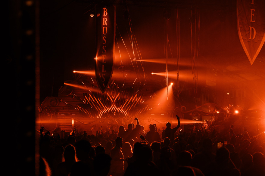 Η μυθική εμπειρία Tomorrowland 2024 σε περιμένει