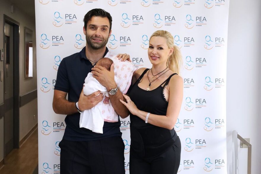 Bίκυ Κάβουρα: Πήρε εξιτήριο από το μαιευτήριο 