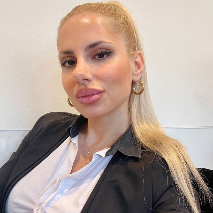 Η νεαρή δικηγόρος από τη Χαλκίδα που την έστειλαν στο πειθαρχικό γιατί ανέβαζε βίντεο στο TikΤok 