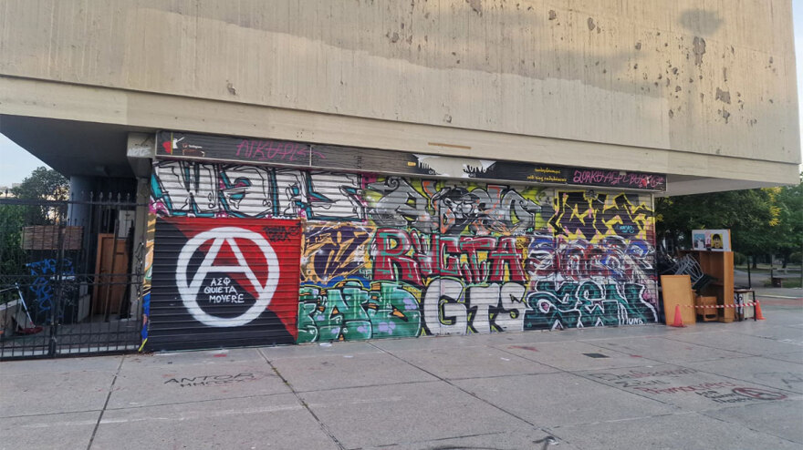 ΑΠΘ: Εκκενώθηκε κατάληψη από το στέκι Primavera - Δείτε βίντεο και φωτογραφίες