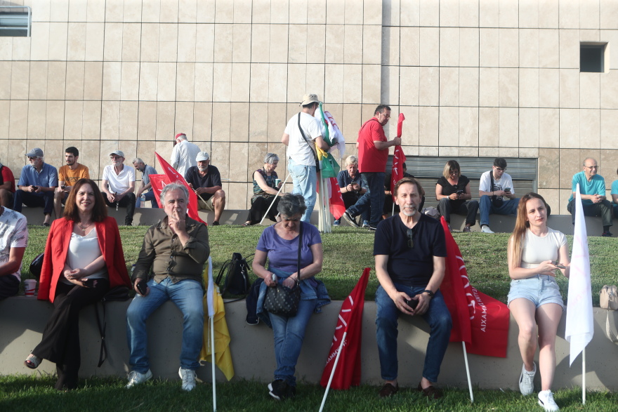 Κασσελάκης: «Καθάρισε» με το Πόθεν Έσχες του επιδεικνύοντας ένα  μονοσέλιδο Excel!