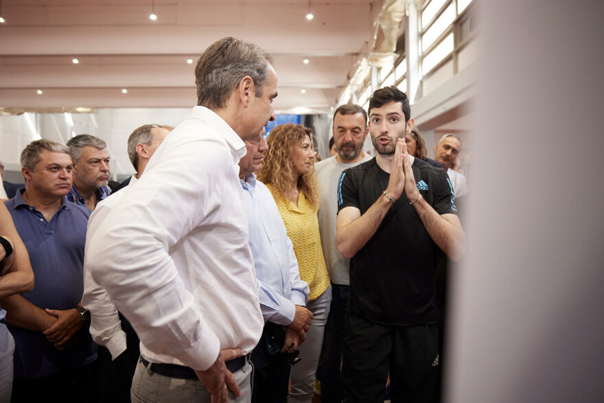 Μητσοτάκης: Συνάντησε Τεντόγλου και Καραλή στο ΟΑΚΑ - «Ενθαρρυντικό ότι οι πρωταθλητές μας εκφράζουν ικανοποίηση»