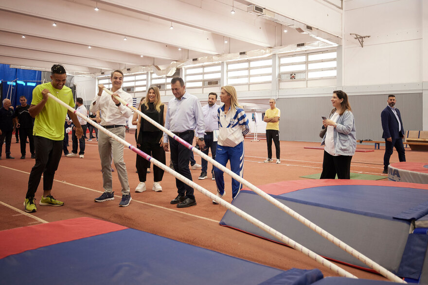 Μητσοτάκης: Συνάντησε Τεντόγλου και Καραλή στο ΟΑΚΑ - «Ενθαρρυντικό ότι οι πρωταθλητές μας εκφράζουν ικανοποίηση»