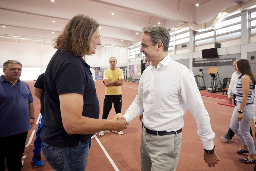 Μητσοτάκης: Συνάντησε Τεντόγλου και Καραλή στο ΟΑΚΑ - «Ενθαρρυντικό ότι οι πρωταθλητές μας εκφράζουν ικανοποίηση»