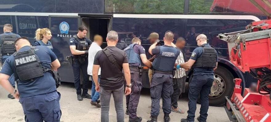 Πατήσια: 40 συλλήψεις για ναρκωτικά και έγγραφα παραμονής σε ειδική αστυνομική επιχείρηση