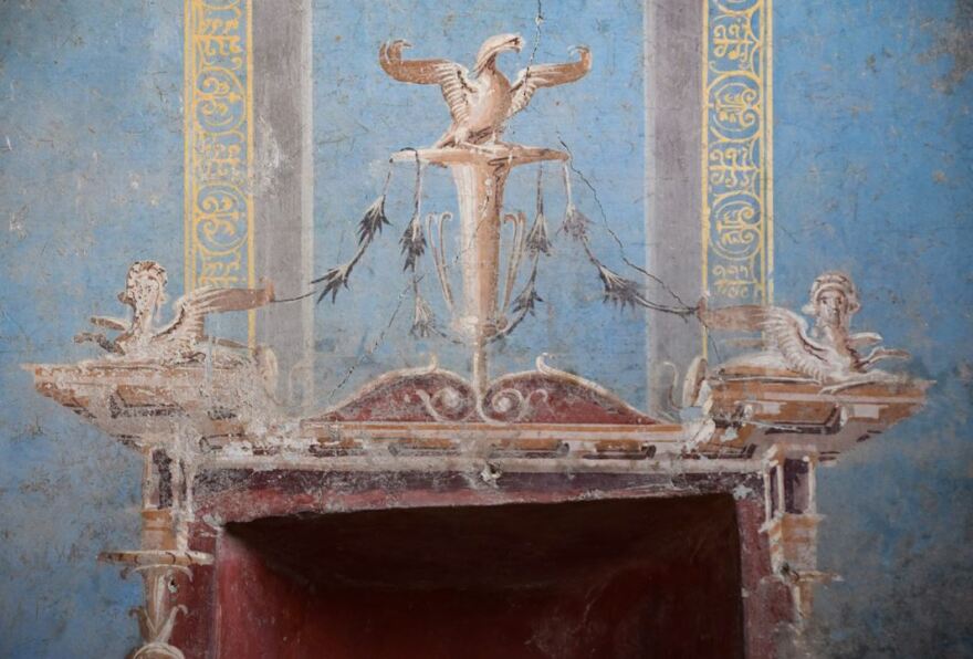 Πομπηία: Αρχαιολόγοι ανακάλυψαν σπάνιο μπλε δωμάτιο με τοιχογραφίες γυναικείων μορφών - Δείτε βίντεο, φωτογραφίες