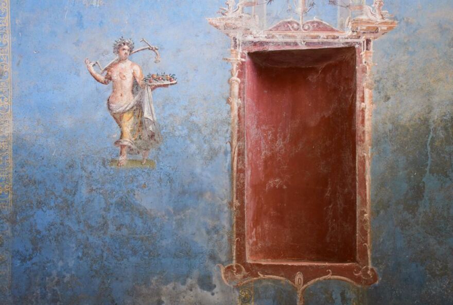 Πομπηία: Αρχαιολόγοι ανακάλυψαν σπάνιο μπλε δωμάτιο με τοιχογραφίες γυναικείων μορφών - Δείτε βίντεο, φωτογραφίες