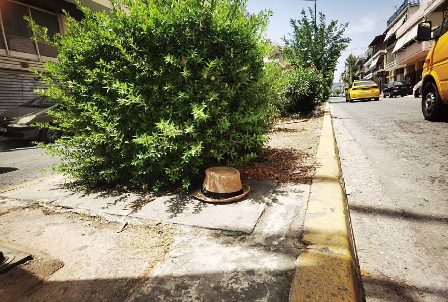 Ακαριαία πέθανε ο 60χρονος πεζός που παρασύρθηκε από μηχανή στο Ίλιον