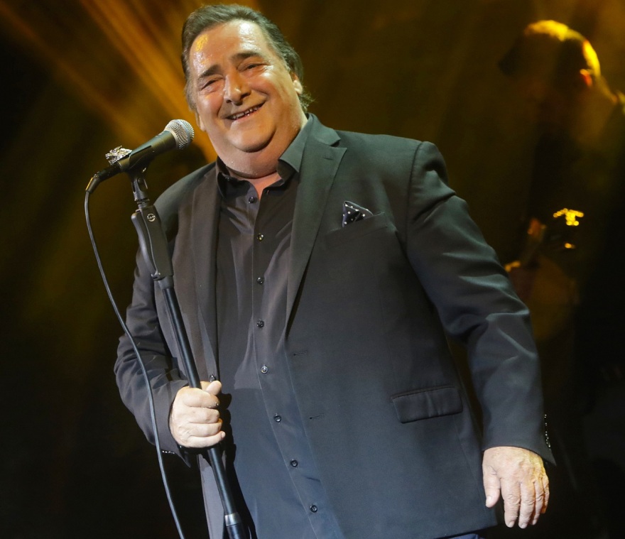 Βασίλης Καρράς: Το συγκινητικό σημείωμα που άφησε στη σύζυγό του πριν πεθάνει - «Χριστίνα, σε αυτό το ταξίδι δεν θα σε πάρω μαζί μου»