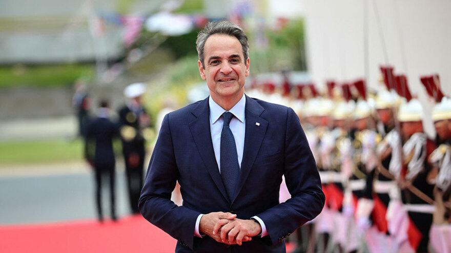 D-Day - Μακρόν: Τεράστια η ευγνωμοσύνη μας για όσους πολέμησαν κατά την απόβαση στη Νορμανδία