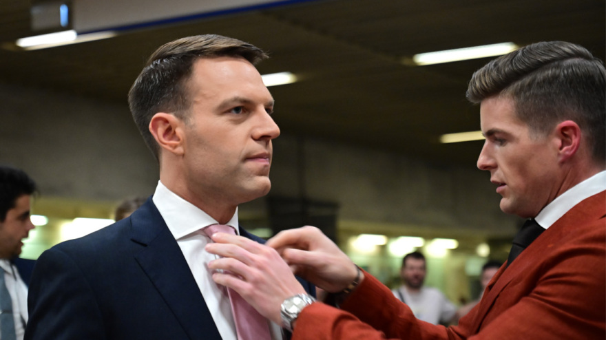 Κασσελάκης στο Σύνταγμα: Να τελειώσει η αλαζονεία του 41%