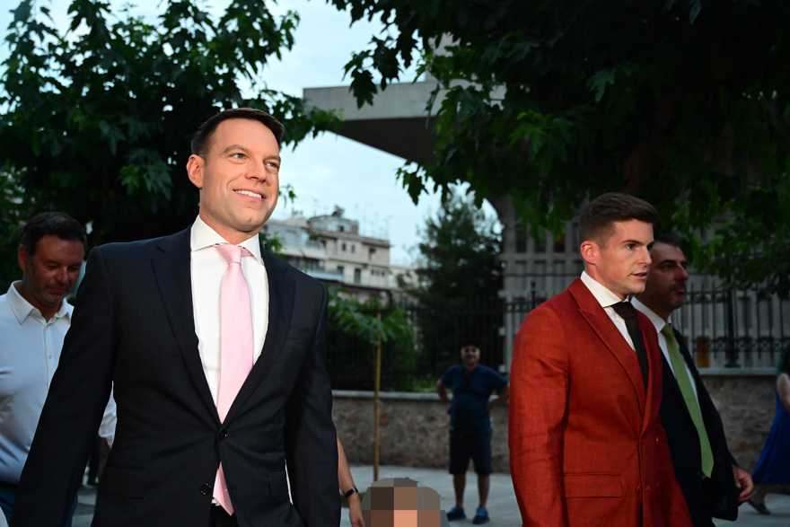 Κασσελάκης στο Σύνταγμα: Να τελειώσει η αλαζονεία του 41%