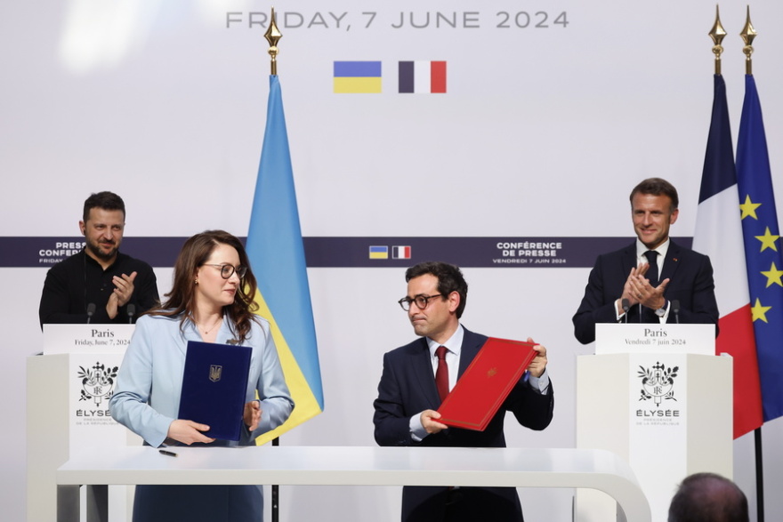 Ο Μακρόν θέλει έναρξη ενταξιακών διαπραγματεύσεων Ουκρανίας - ΕΕ έως το τέλος του μήνα