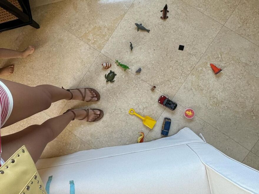 Έμιλι Ραταϊκόφσκι: Πόζαρε με μπικίνι για τα 33α γενέθλιά της