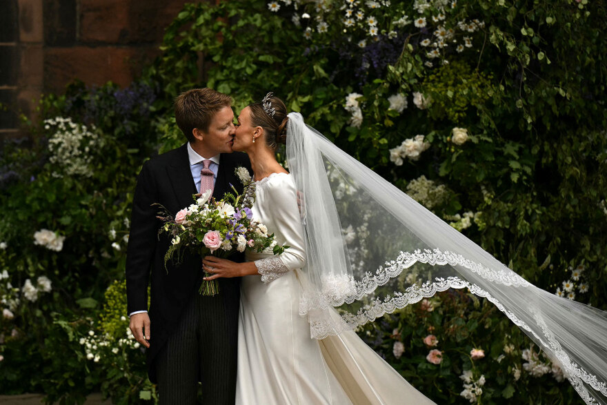 Βρετανία: Παντρεύτηκε ο billionaire και πιο περιζήτητος εργένης - Ο ρόλος του πρίγκιπα Ουίλιαμ