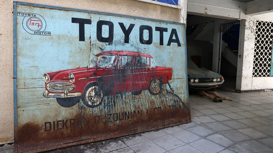 Οδοιπορικό στη νεκρή ζώνη της Κύπρου - Βίντεο και φωτογραφίες από την αντιπροσωπεία της Toyota που «πάγωσε» στον χρόνο