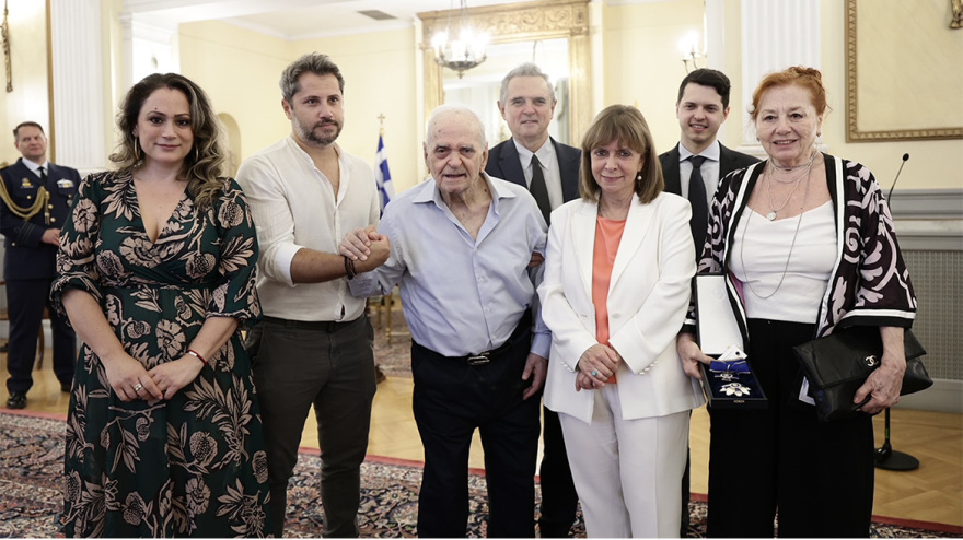 Λευτέρης Παπαδόπουλος και Μίμης Πλέσσας παρασημοφορήθηκαν από την Πρόεδρο της Δημοκρατίας