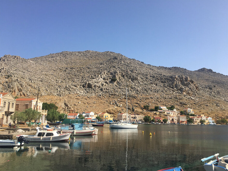 Σύμη: Τα σενάρια και τα «γιατί» στην υπόθεση εξαφάνισης του παρουσιαστή του BBC – Στο νησί τα παιδιά του – Δείτε βίντεο