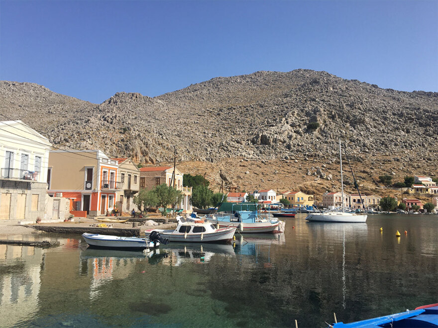 Σύμη: Τα σενάρια και τα «γιατί» στην υπόθεση εξαφάνισης του παρουσιαστή του BBC – Στο νησί τα παιδιά του – Δείτε βίντεο