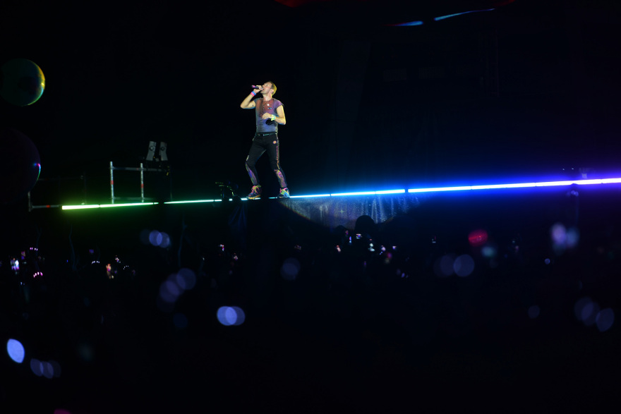 Coldplay: Το συγκρότημα που «έριξε» το ΟΑΚΑ - Δείτε βίντεο και φωτογραφίες