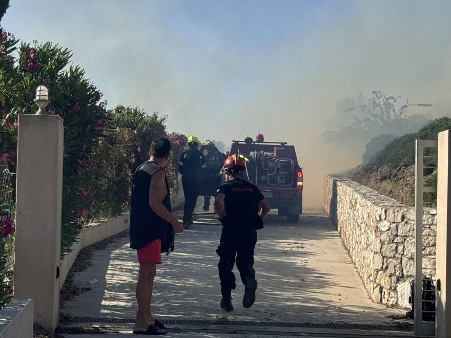 Υπό έλεγχο η φωτιά στην Κω - Δείτε βίντεο και φωτογραφίες