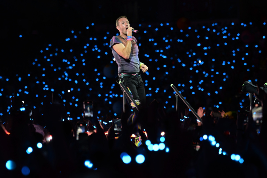 Coldplay: Το συγκρότημα που «έριξε» το ΟΑΚΑ - Δείτε βίντεο και φωτογραφίες
