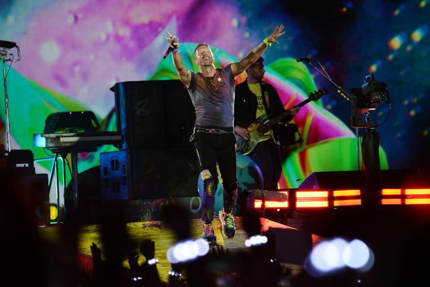 Coldplay: Το συγκρότημα που «έριξε» το ΟΑΚΑ - Δείτε βίντεο και φωτογραφίες