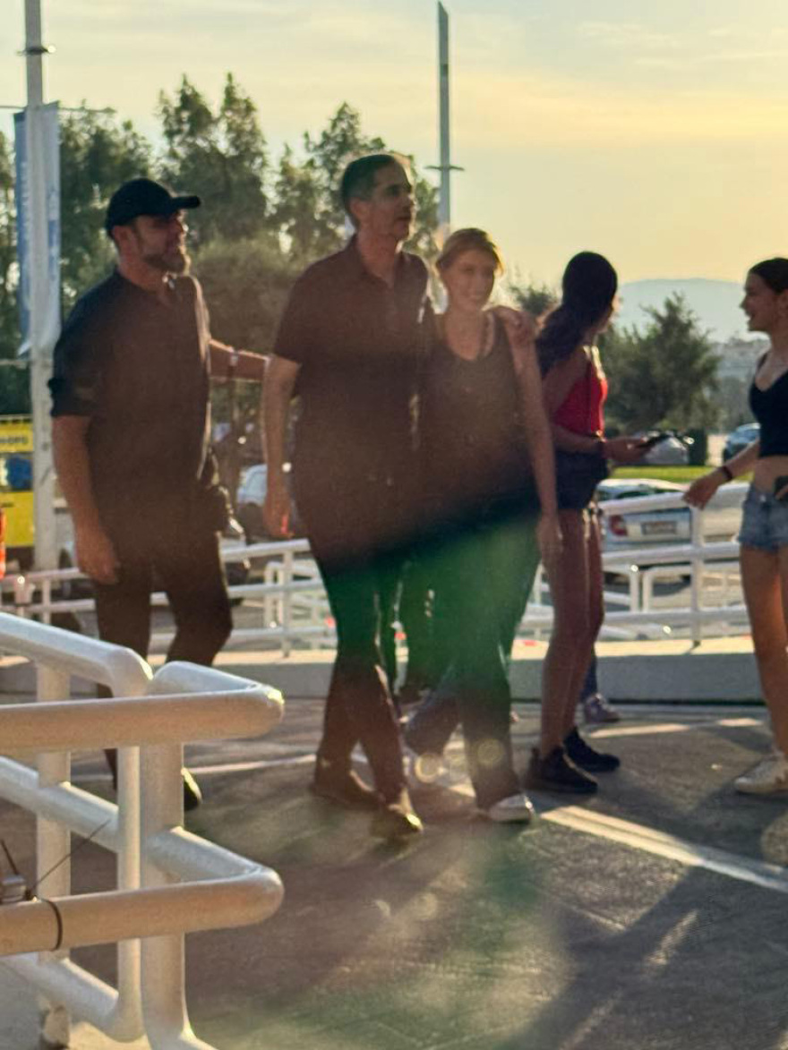 Coldplay: Το συγκρότημα που «έριξε» το ΟΑΚΑ - Δείτε βίντεο και φωτογραφίες