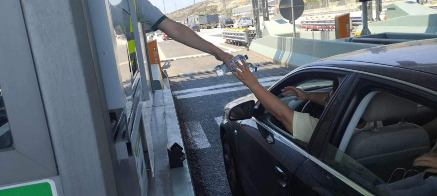 Ισθμός: Ομαλοποιήθηκε η κίνηση μετά την κατεδάφιση της γέφυρας, παραμένουν ανοιχτά τα διόδια - Δείτε τις κυκλοφοριακές ρυθμίσεις