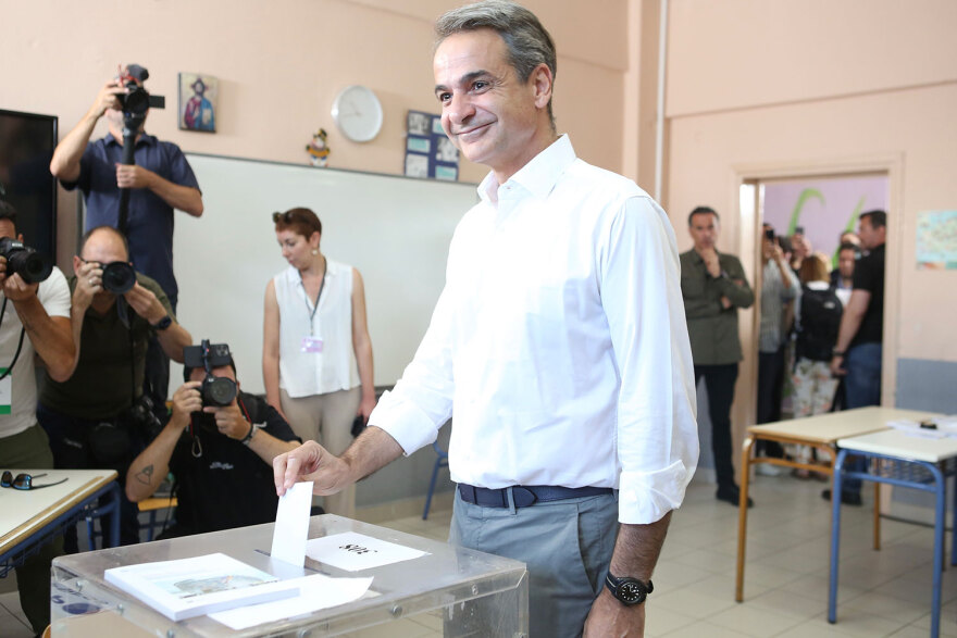 Ευρωεκλογές 2024 - Ψήφισε ο Κυριάκος Μητσοτάκης: «Με το δεξί για μια ισχυρή Ελλάδα σε μια ισχυρή Ευρώπη»
